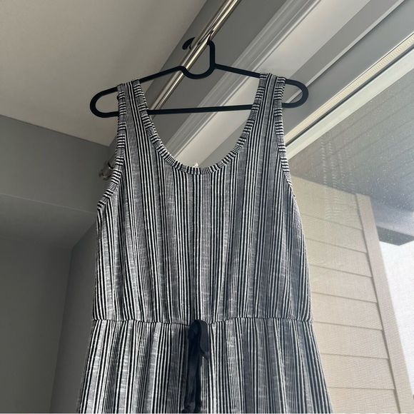 Caution to the wind flowy jumpsuit, small, striped, black and white , NWT - Picture 6 of 11